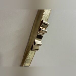 Elegant Gold Belt with Bow Buckle